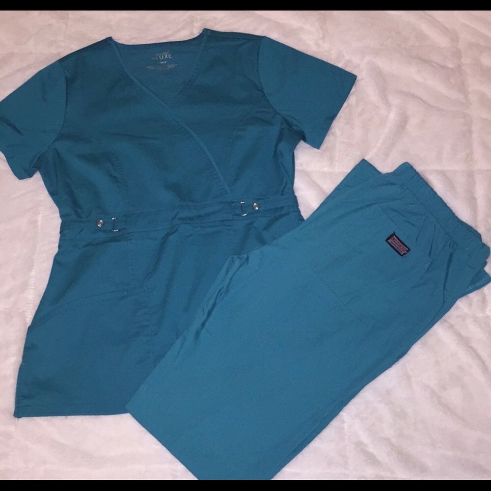 Scrub Top